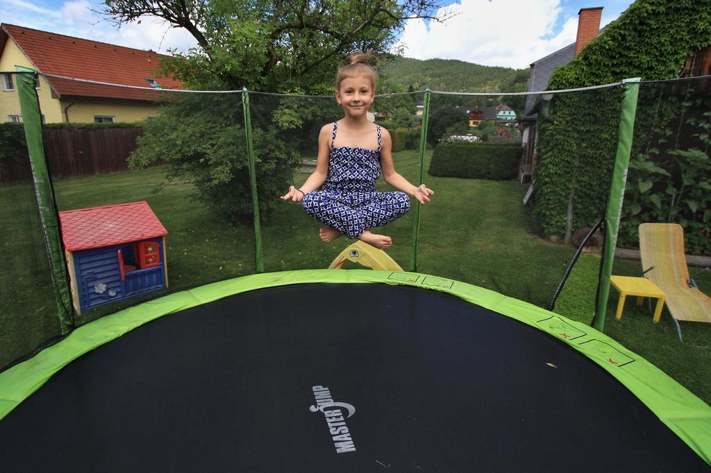 Pension Pod Morskym Okem Karlovice  ภายนอก รูปภาพ